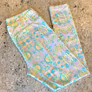 Pastel Colored Lularoe Tall/Curvy Leggings